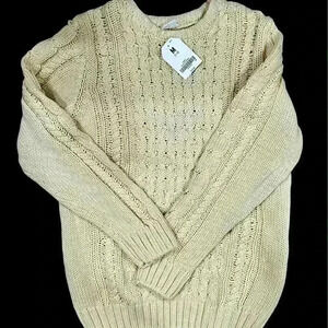 Boys cable knit sweater size 7/8 cream color